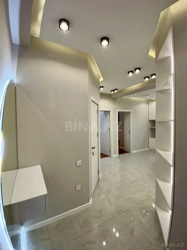 Satılır 2 otaqlı mənzil 65 m²