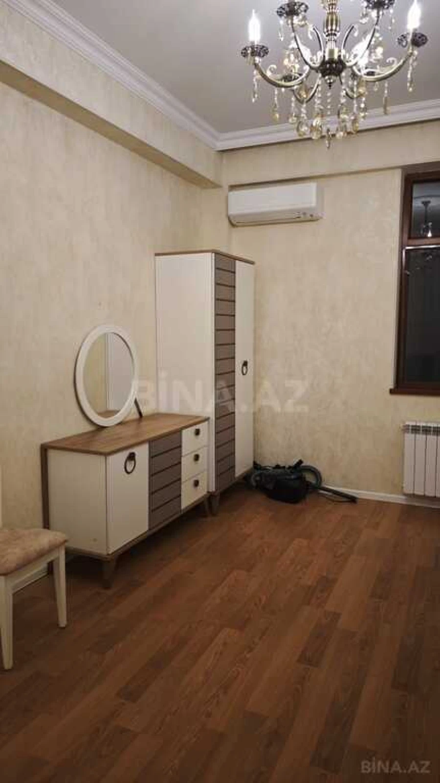 Kirayə verilir 3 otaqlı mənzil 120 m²