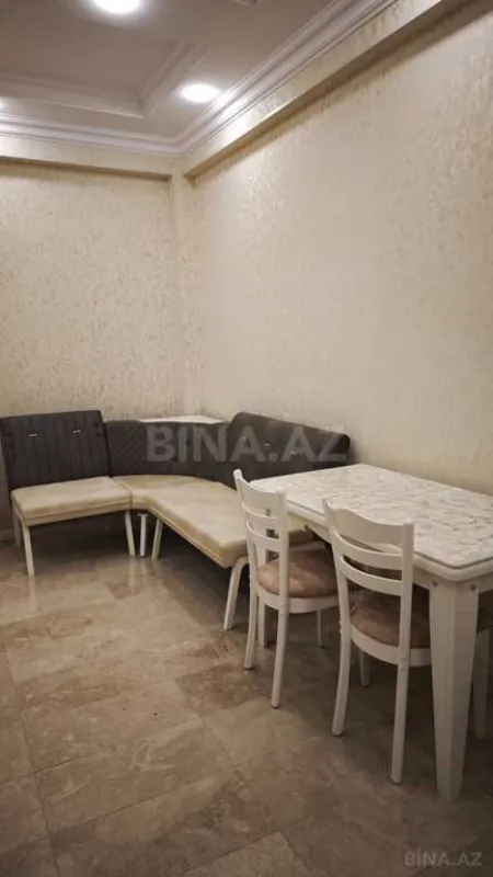 Kirayə verilir 3 otaqlı mənzil 120 m²