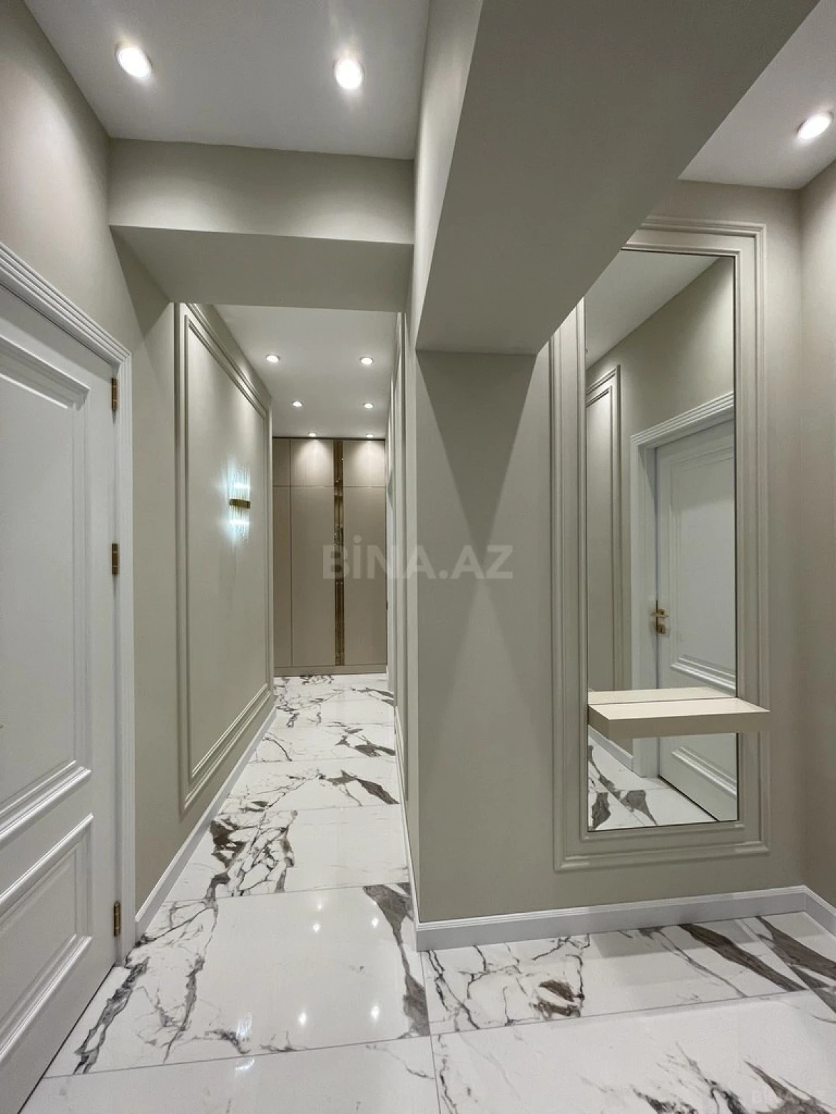 Satılır 3 otaqlı mənzil 115 m²