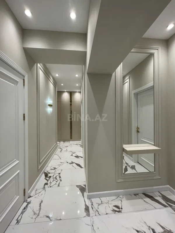 Satılır 3 otaqlı mənzil 115 m²