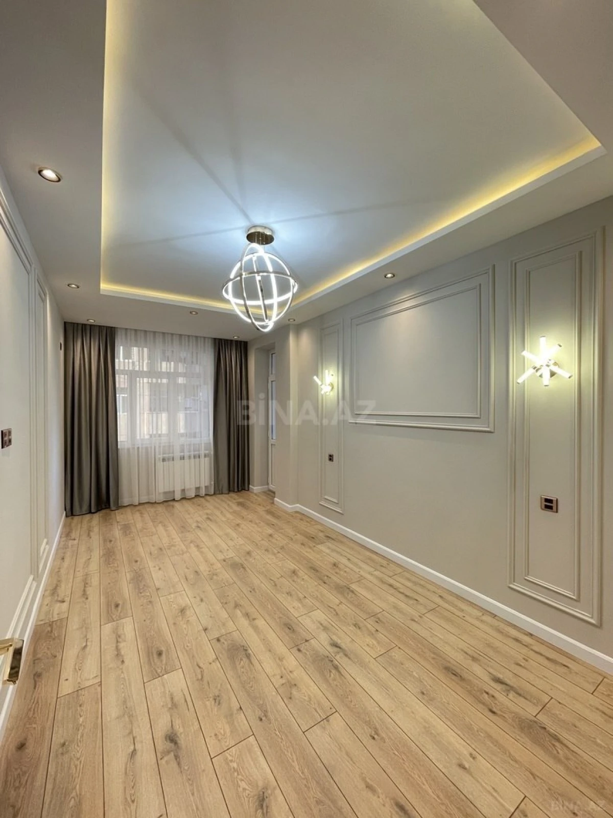 Satılır 3 otaqlı mənzil 115 m²