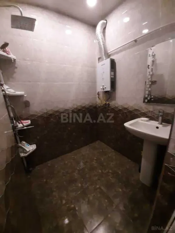 Satılır 4 otaqlı mənzil 95 m²