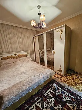 Satılır 5 otaqlı mənzil 125 m²