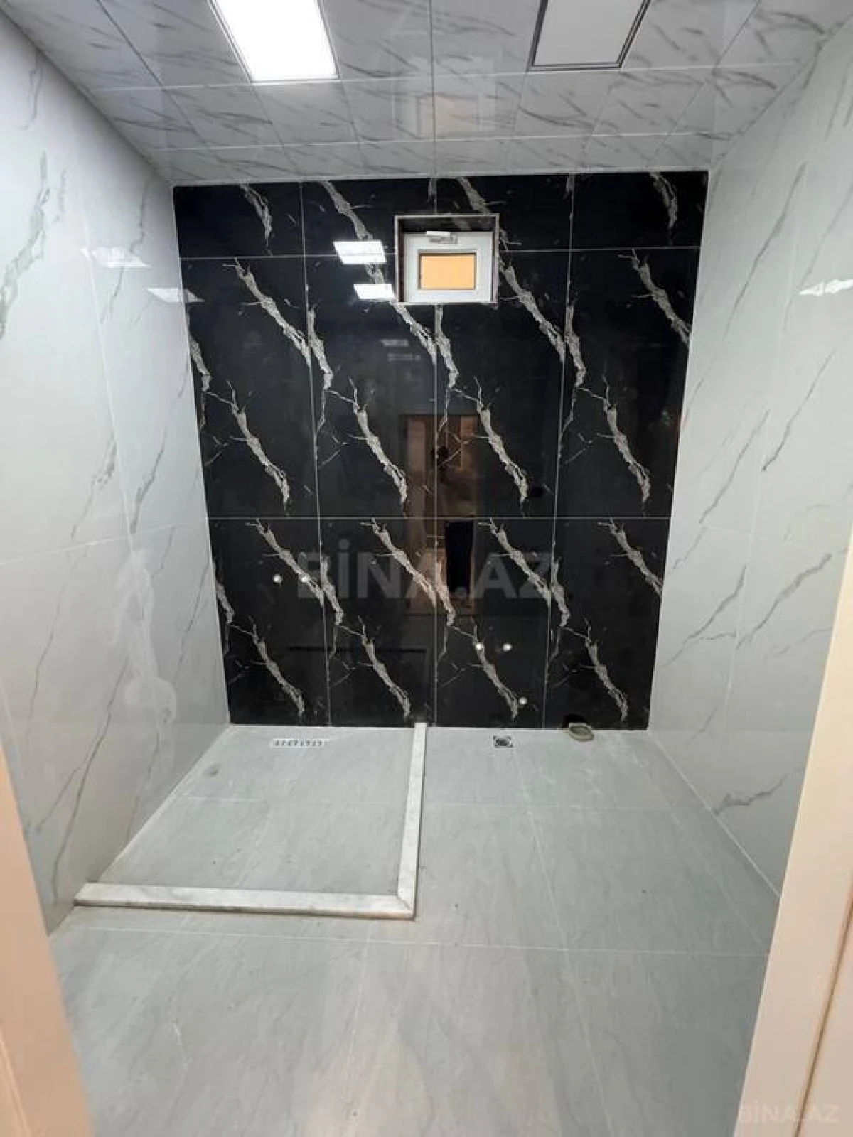 Satılır 5 otaqlı həyət evi 200 m²