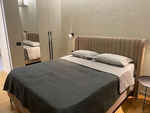 Kirayə verilir 2 otaqlı mənzil 67 m²