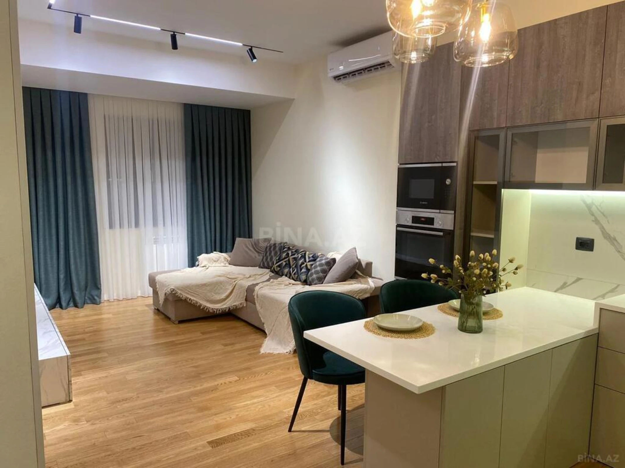 Kirayə verilir 2 otaqlı mənzil 67 m²