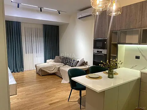 Kirayə verilir 2 otaqlı mənzil 67 m²