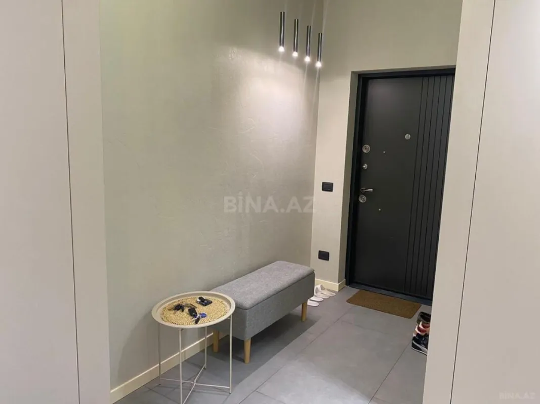 Kirayə verilir 2 otaqlı mənzil 67 m²