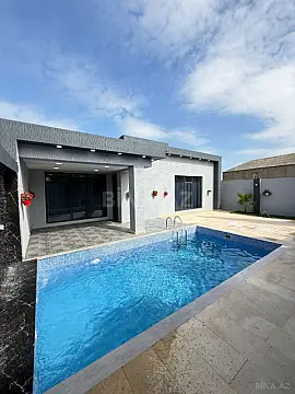 Satılır 4 otaqlı həyət evi 155 m²