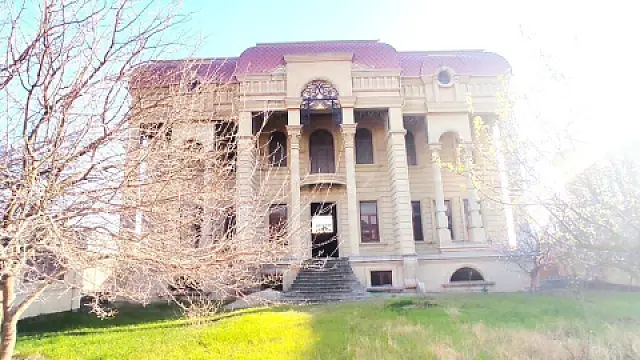 Satılır 10 otaqlı həyət evi 1200 m² — Bakı, Həzi Aslanov qəs. 10 otaq 1200.00 m²