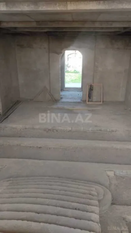 Satılır 10 otaqlı həyət evi 1200 m²