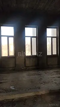 Satılır 10 otaqlı həyət evi 1200 m²