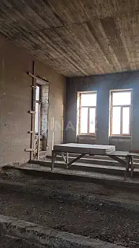 Satılır 10 otaqlı həyət evi 1200 m²