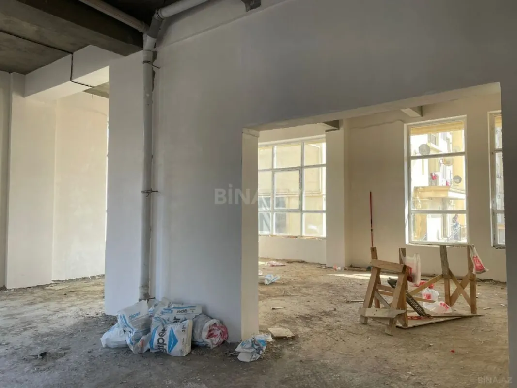 Satılır obyekt 33 m²