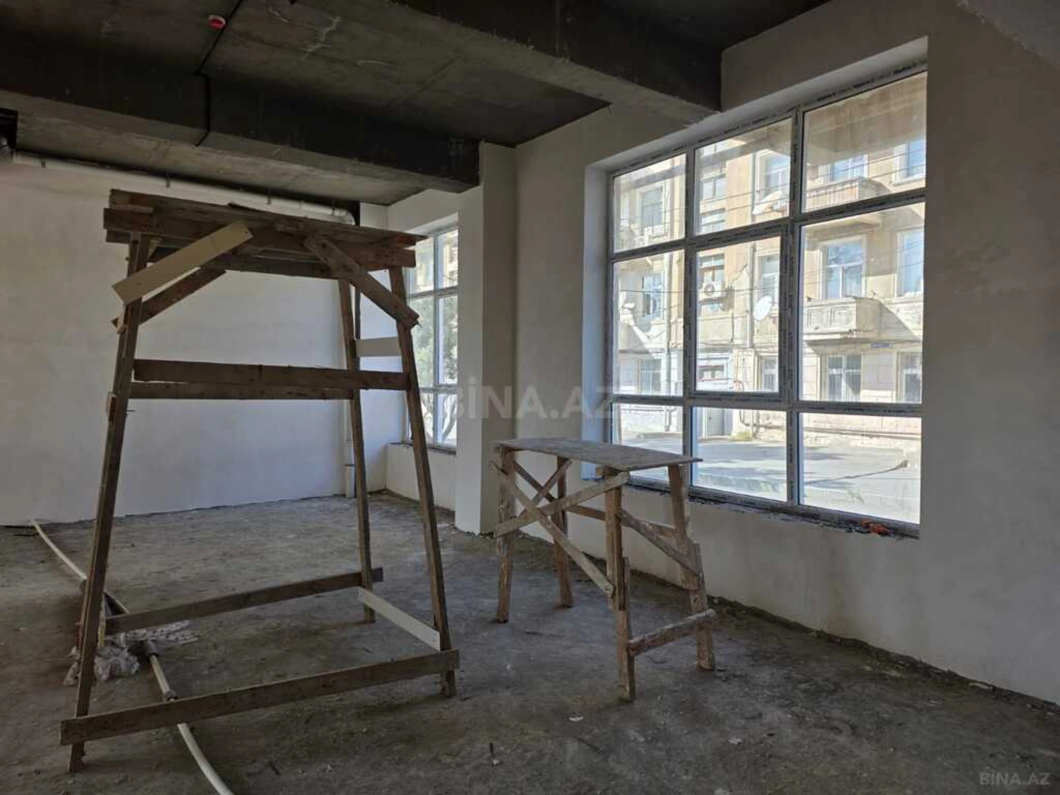 Satılır obyekt 33 m²