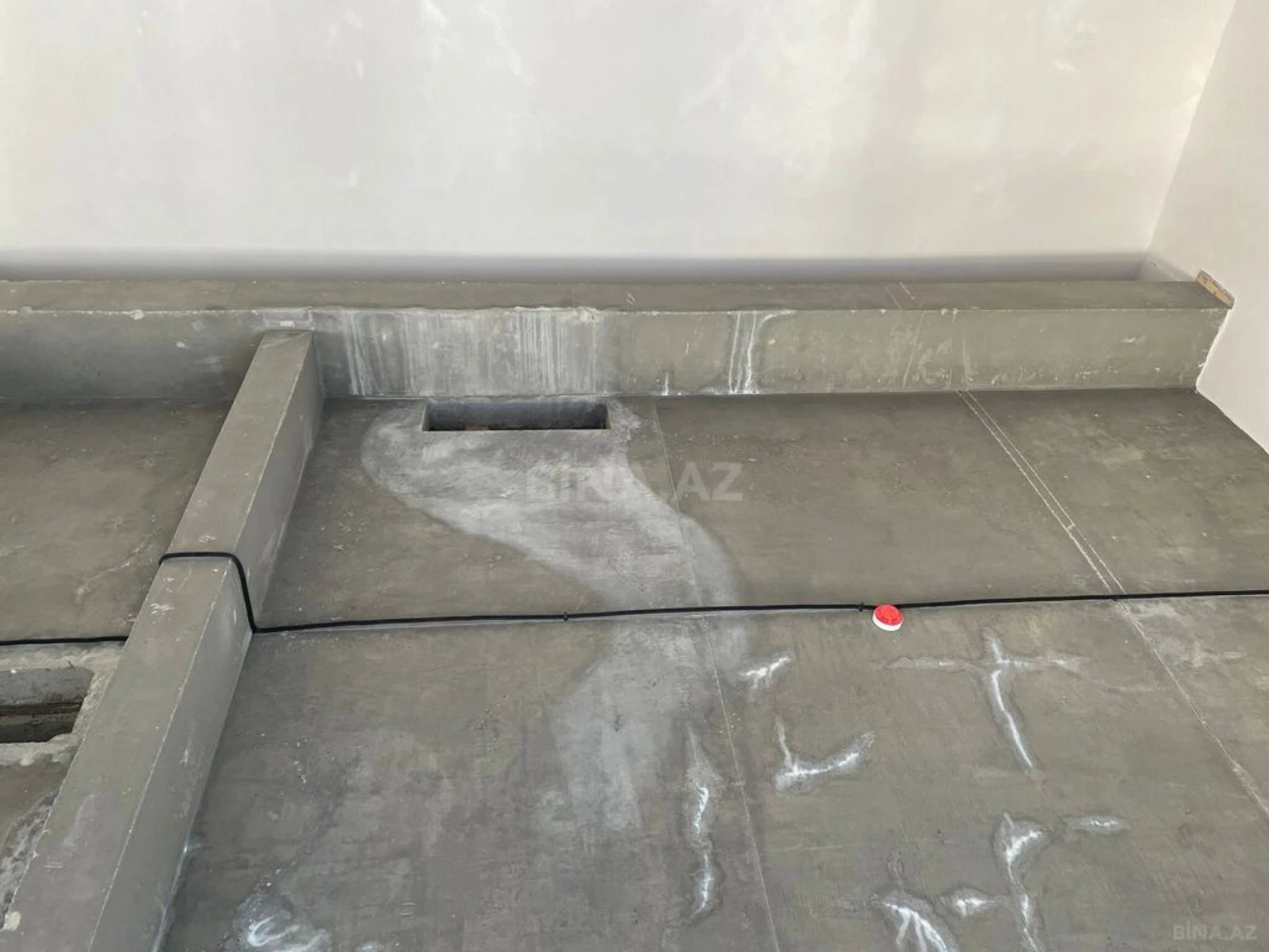 Satılır obyekt 33 m²