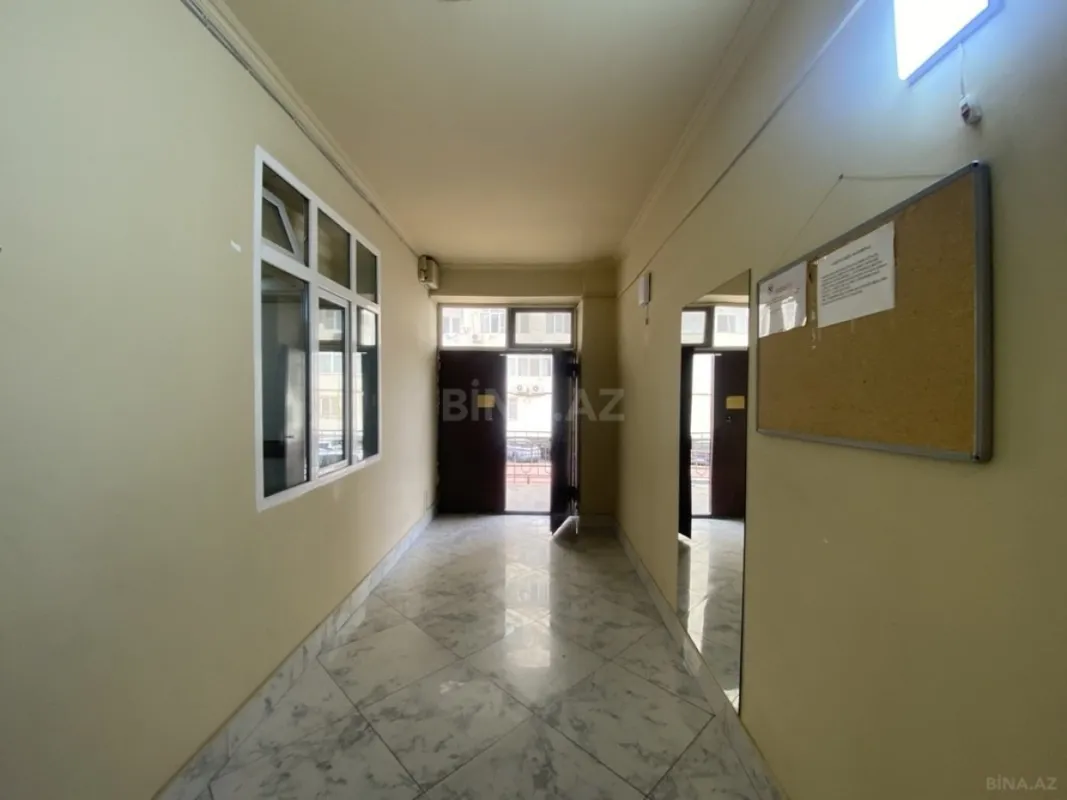 Satılır 4 otaqlı mənzil 170 m²