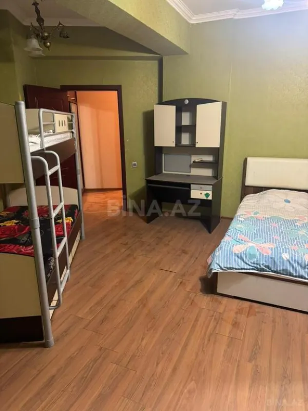 Satılır 2 otaqlı mənzil 78 m²