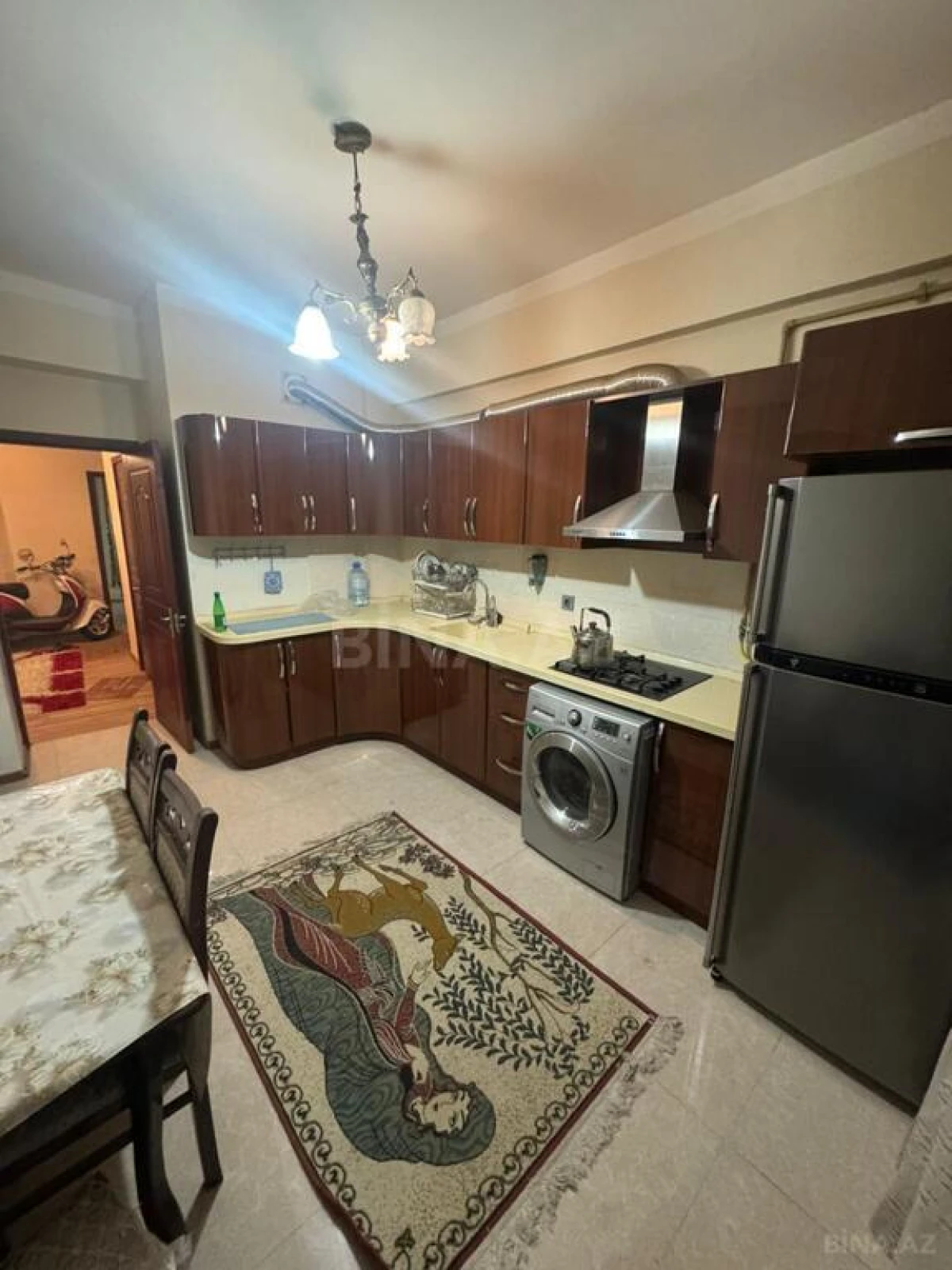 Satılır 2 otaqlı mənzil 78 m²