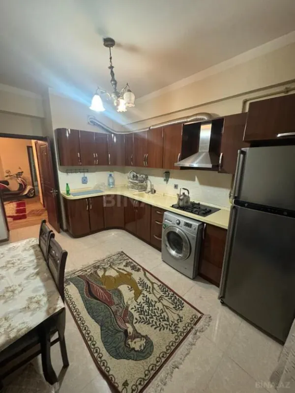 Satılır 2 otaqlı mənzil 78 m²