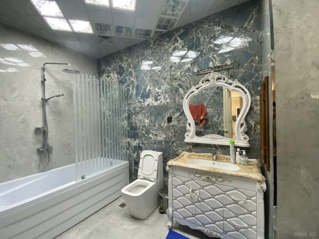 Satılır 3 otaqlı mənzil 160 m²