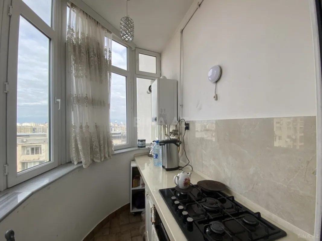 Satılır 3 otaqlı mənzil 160 m²