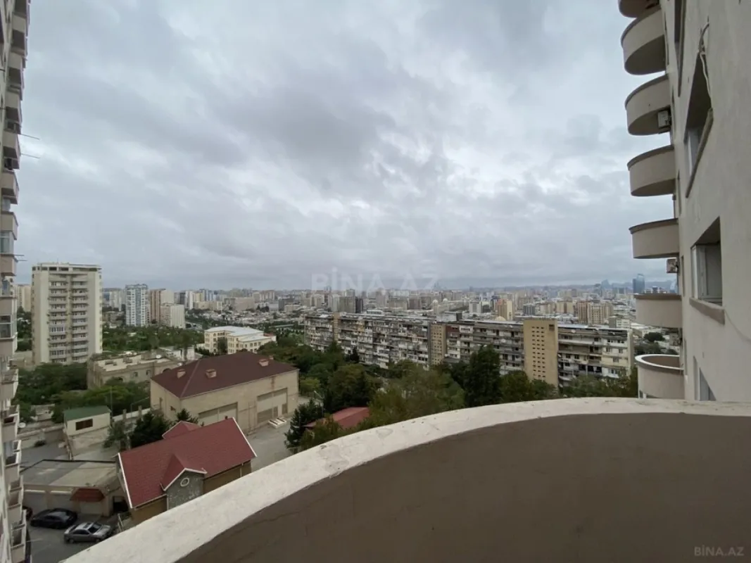 Satılır 2 otaqlı mənzil 75 m²