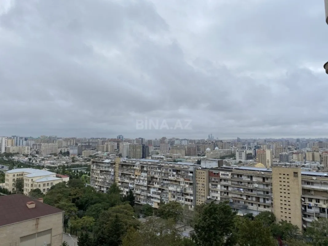 Satılır 2 otaqlı mənzil 75 m²