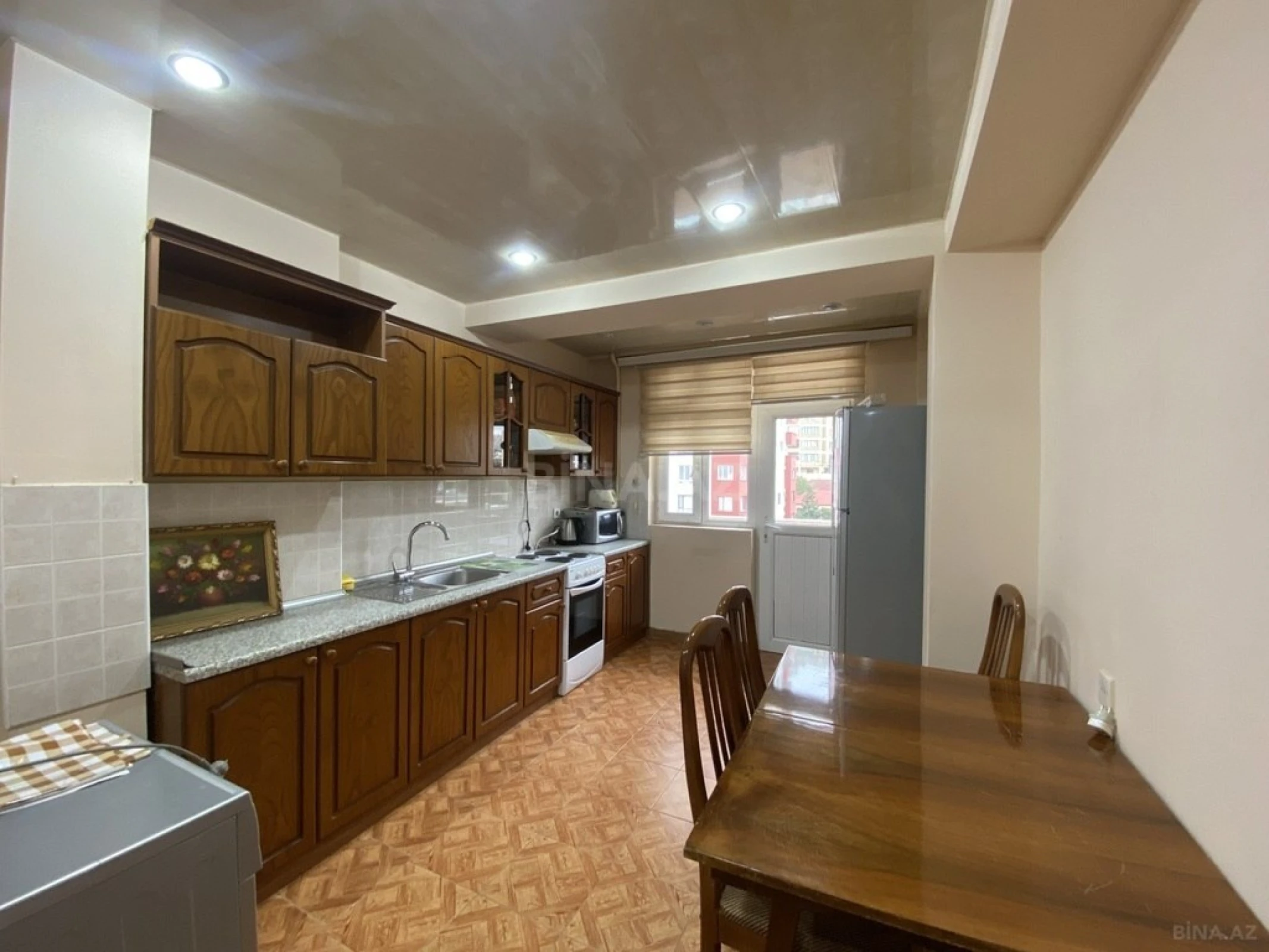 Satılır 2 otaqlı mənzil 75 m²