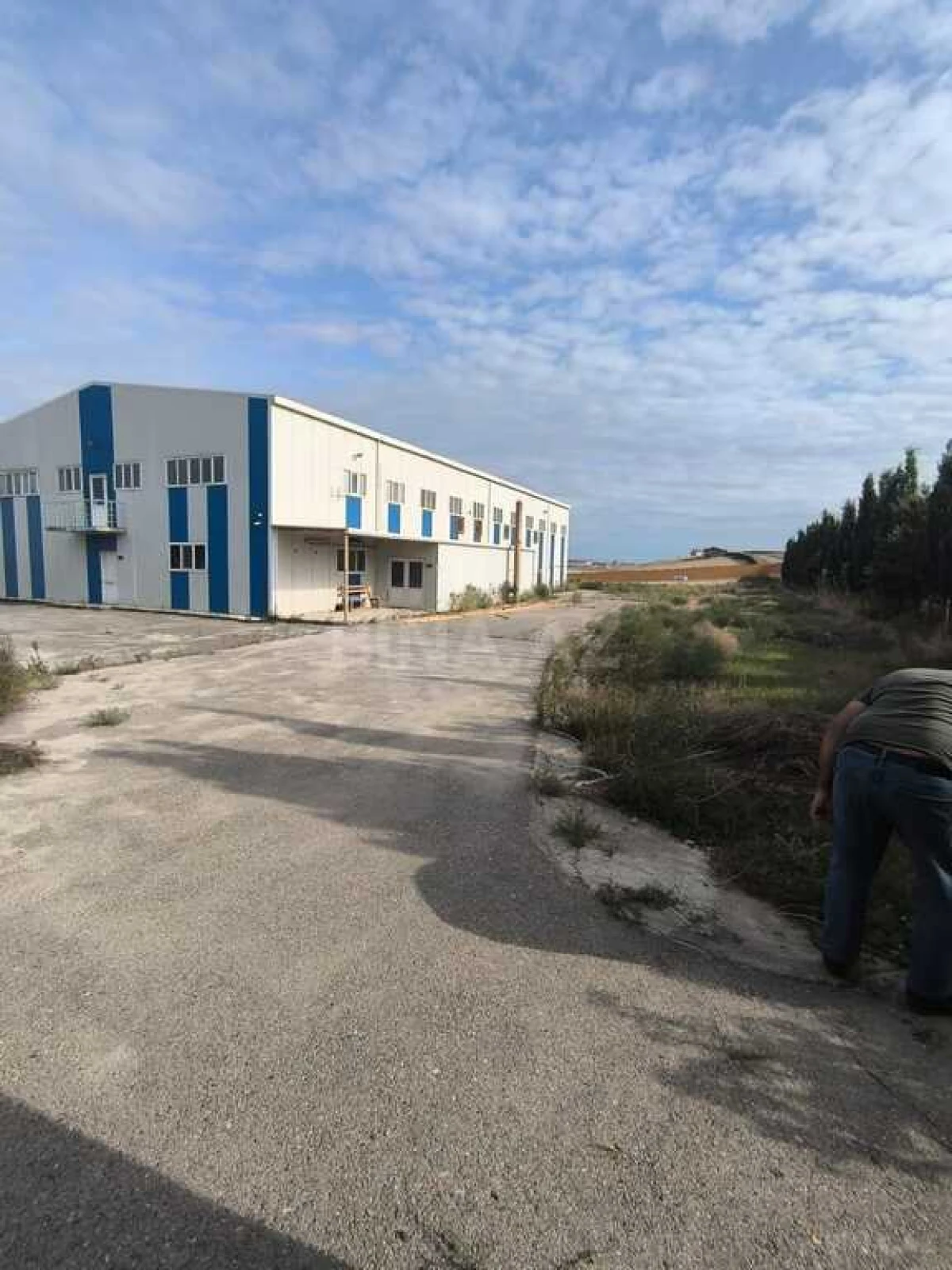 Satılır obyekt 1410.8 m²