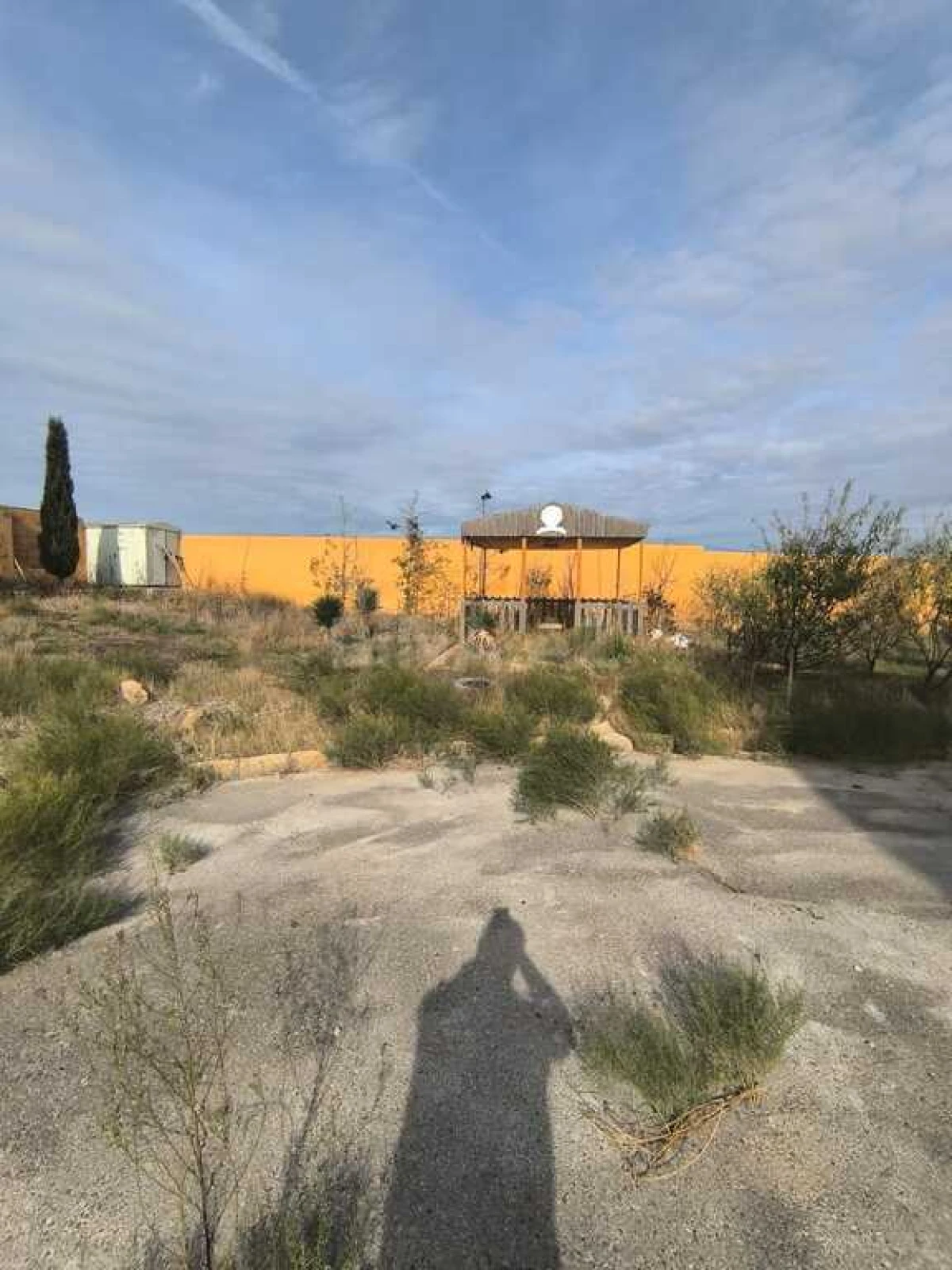 Satılır obyekt 1410.8 m²