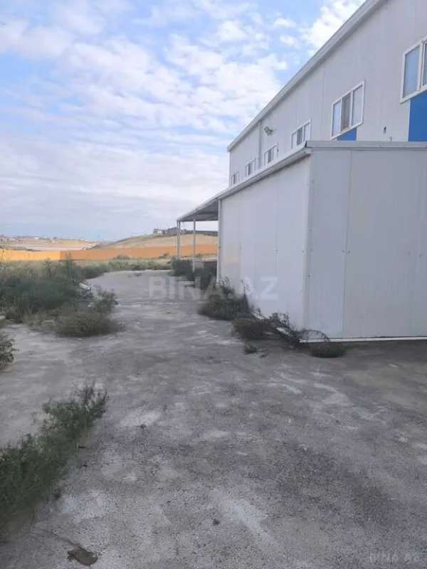 Satılır obyekt 1410.8 m²