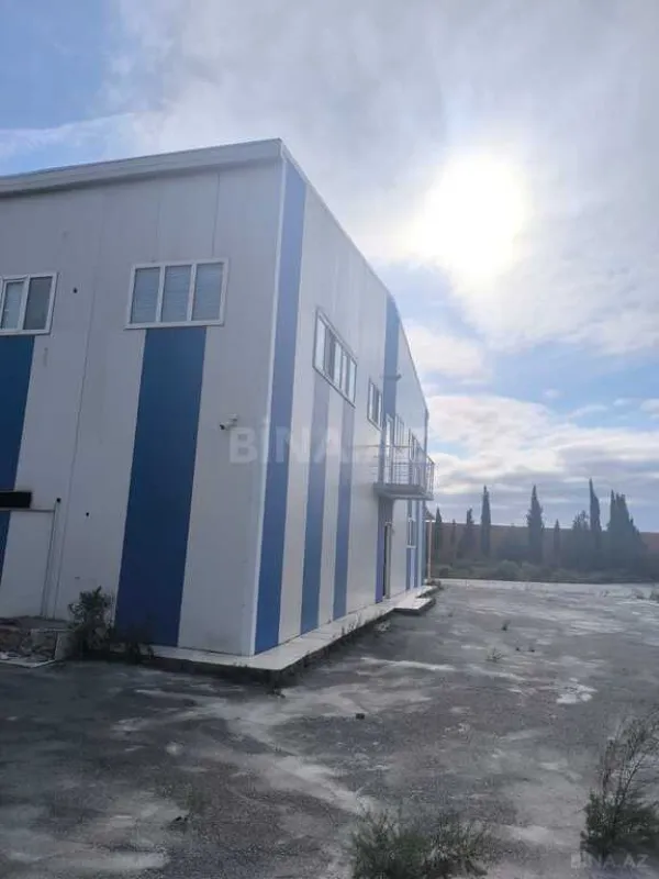 Satılır obyekt 1410.8 m²