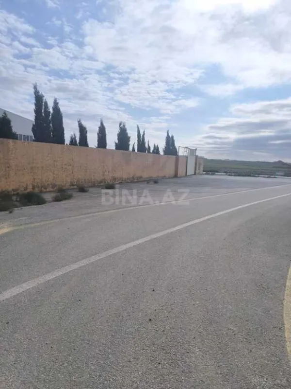 Satılır obyekt 1410.8 m²