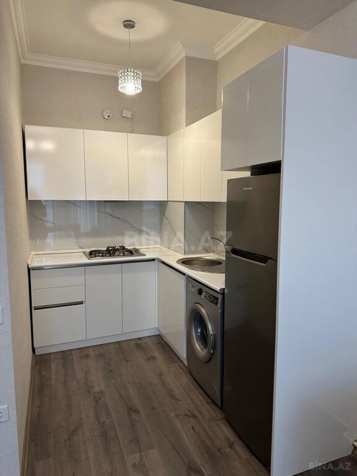 Kirayə verilir 2 otaqlı mənzil 52 m²