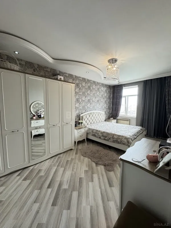 Satılır 3 otaqlı mənzil 120 m²