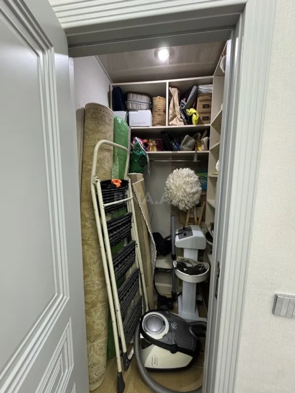 Satılır 3 otaqlı mənzil 120 m²