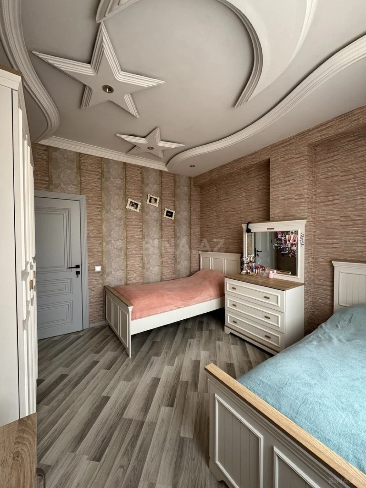 Satılır 3 otaqlı mənzil 120 m²