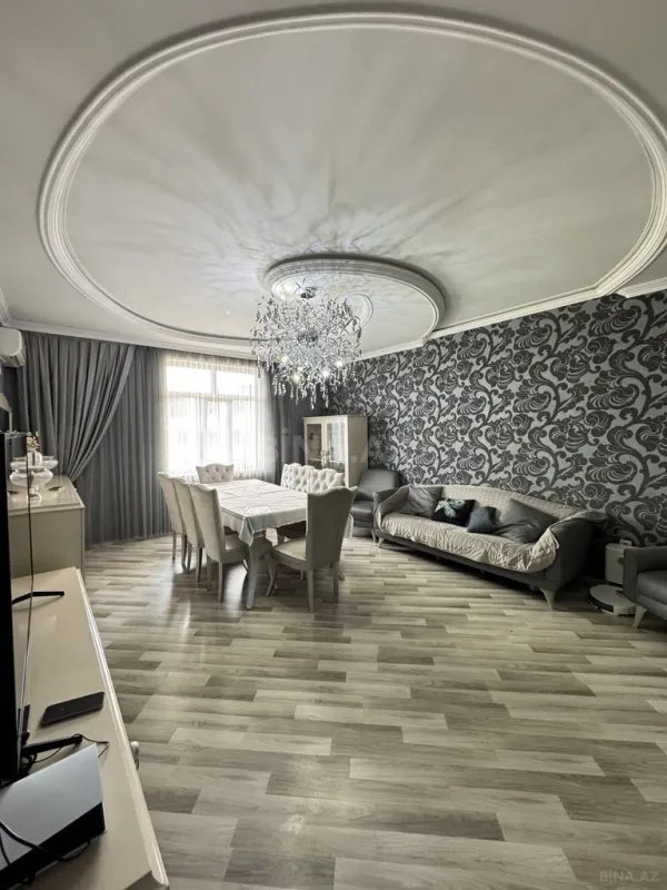 Satılır 3 otaqlı mənzil 120 m²