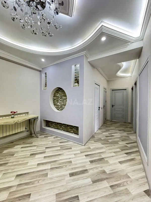 Satılır 3 otaqlı mənzil 120 m²