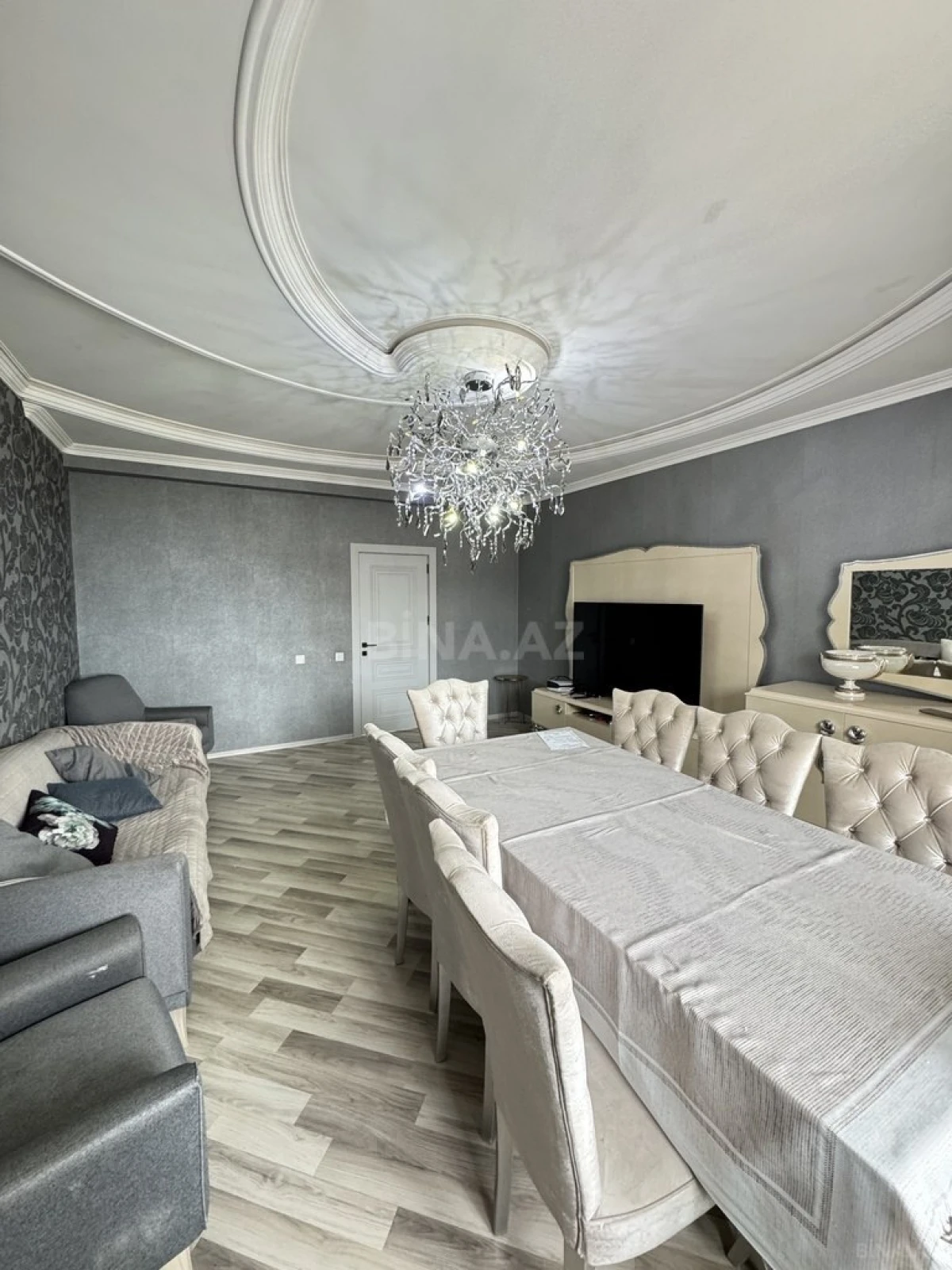 Satılır 3 otaqlı mənzil 120 m²