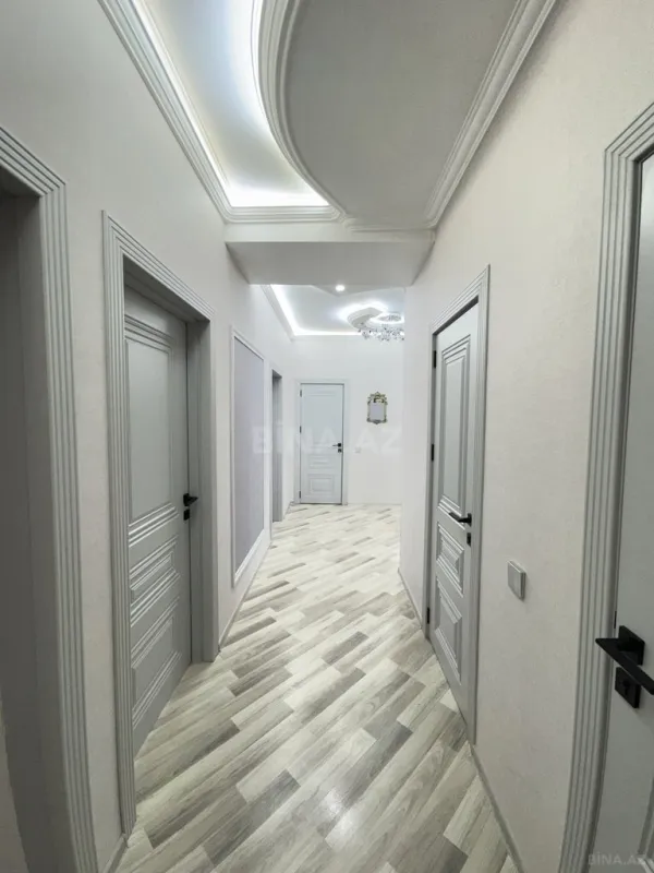 Satılır 3 otaqlı mənzil 120 m²