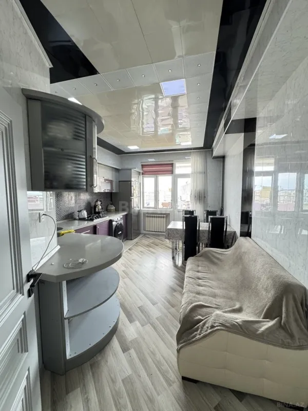 Satılır 3 otaqlı mənzil 120 m²