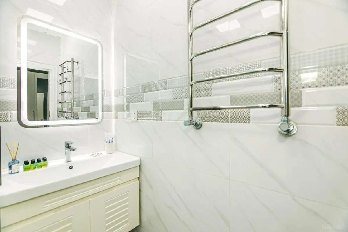 Kirayə verilir 3 otaqlı mənzil 135 m²