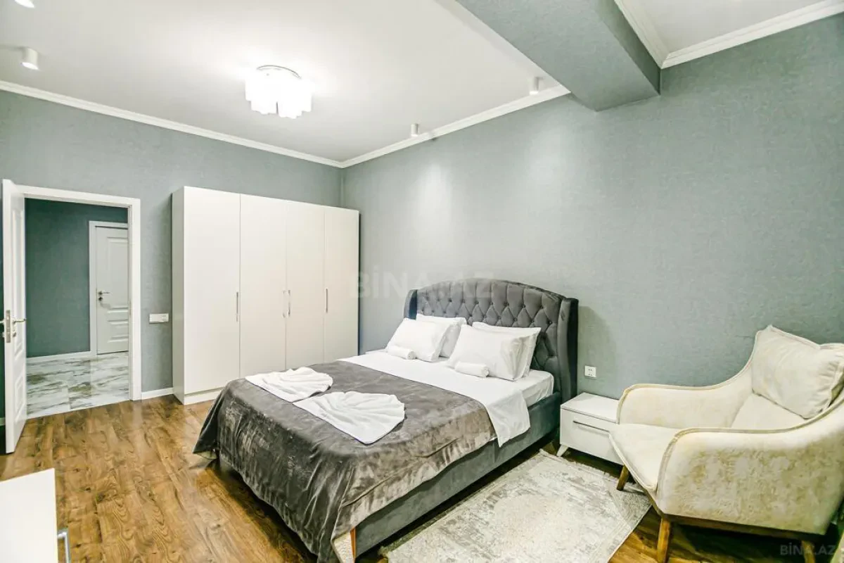 Kirayə verilir 3 otaqlı mənzil 135 m²