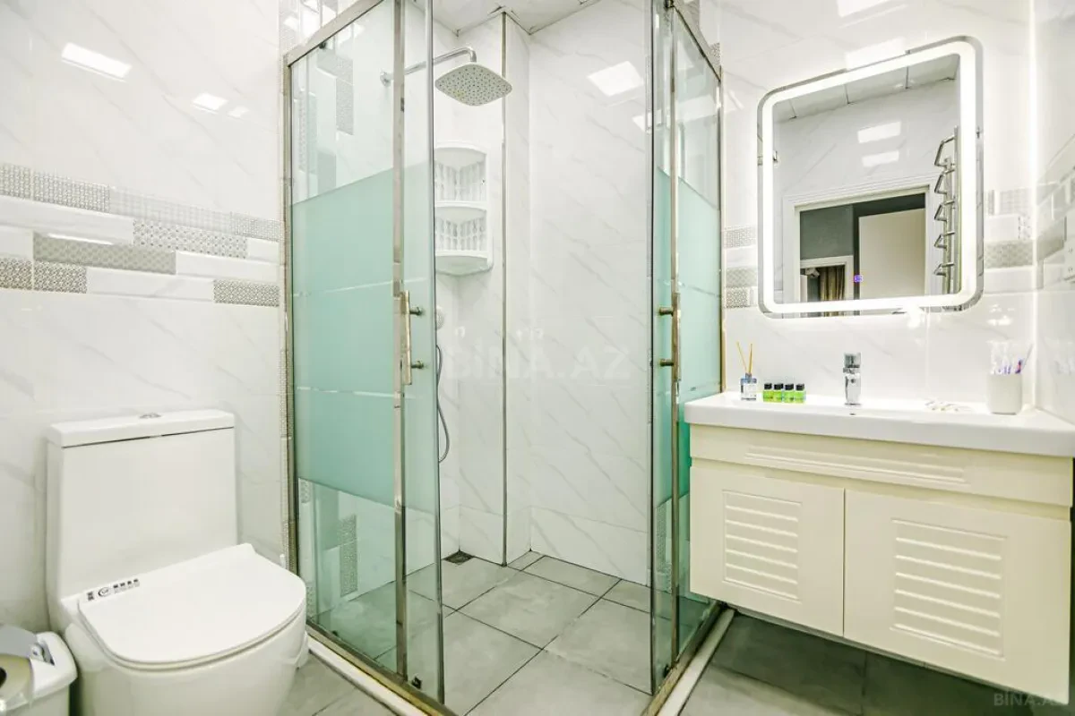 Kirayə verilir 3 otaqlı mənzil 135 m²