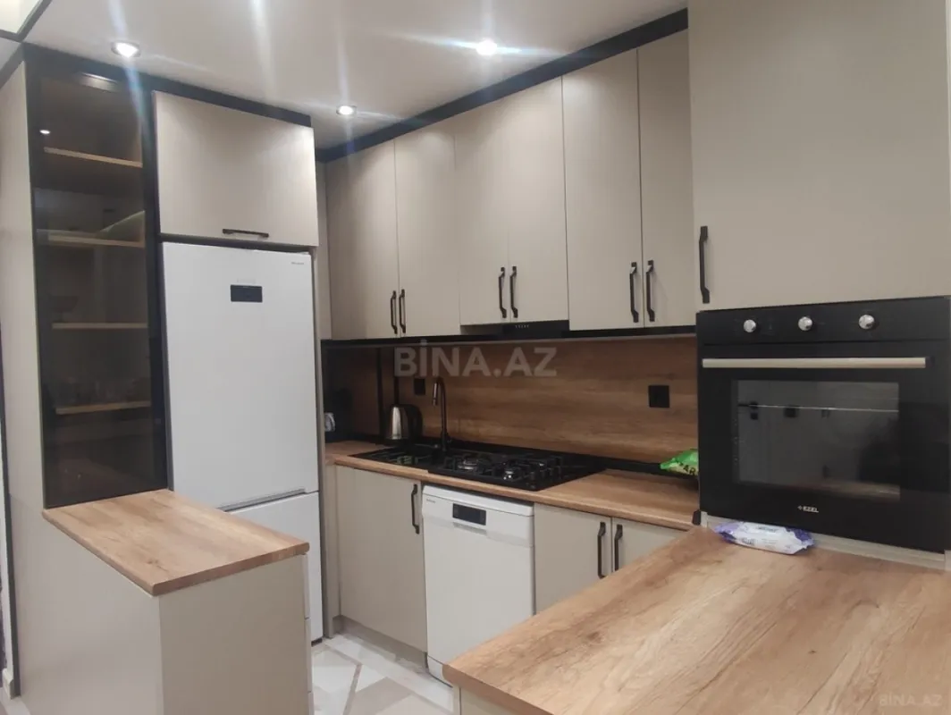 Kirayə verilir 2 otaqlı mənzil 70 m²