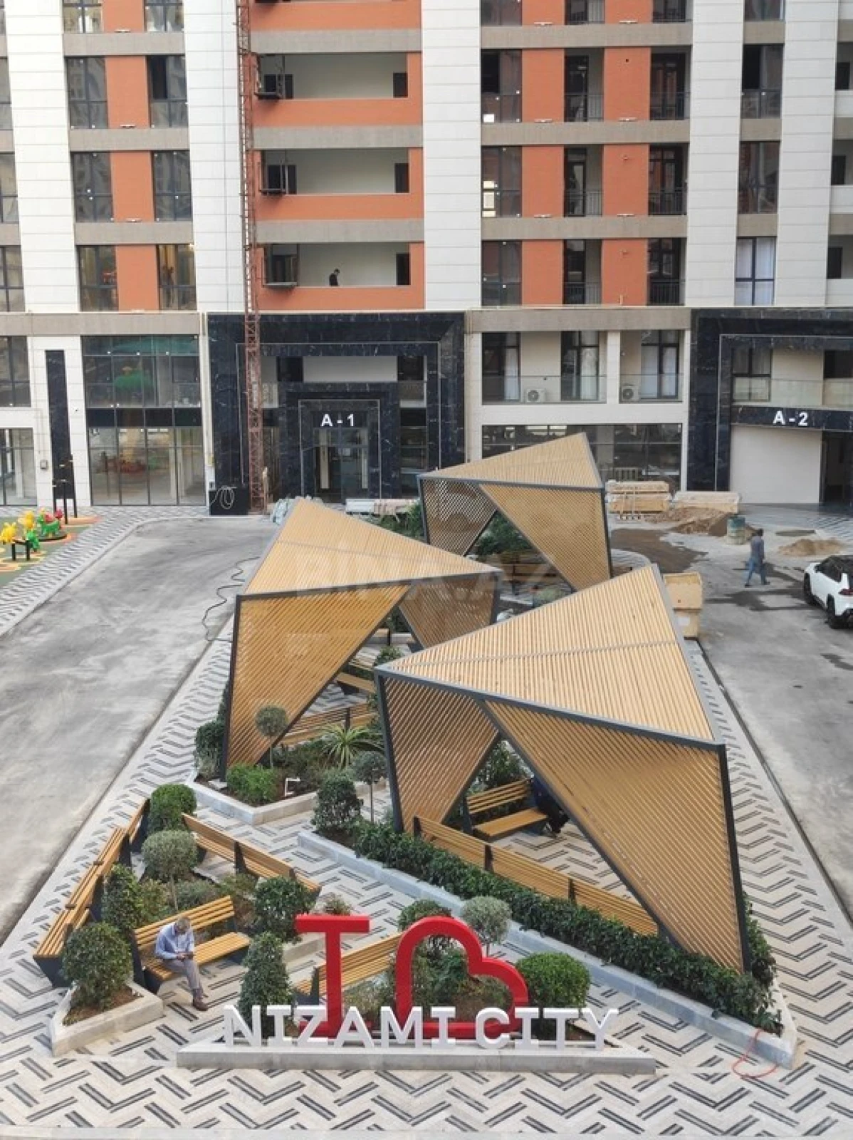 Kirayə verilir 2 otaqlı mənzil 70 m²