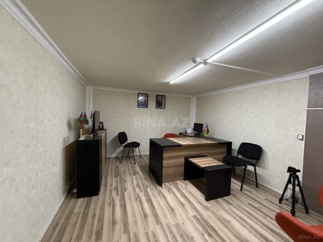 Satılır obyekt 263 m²